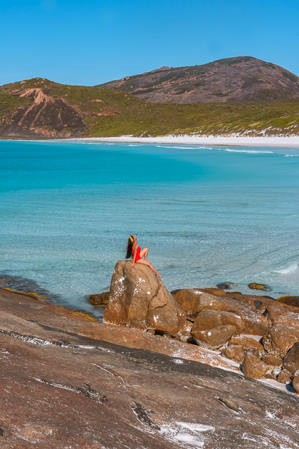 The view of turquoise water and granite rock at Hellfire Bay in Esperance