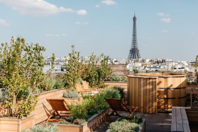 Brach Paris hotel with a view of the Eiffel Tower