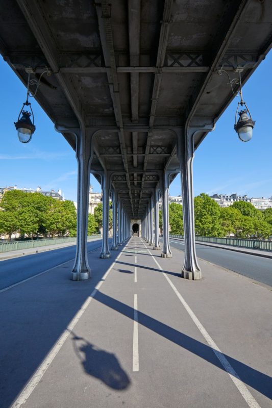 Pont de Bir Hakeim bridge during the day