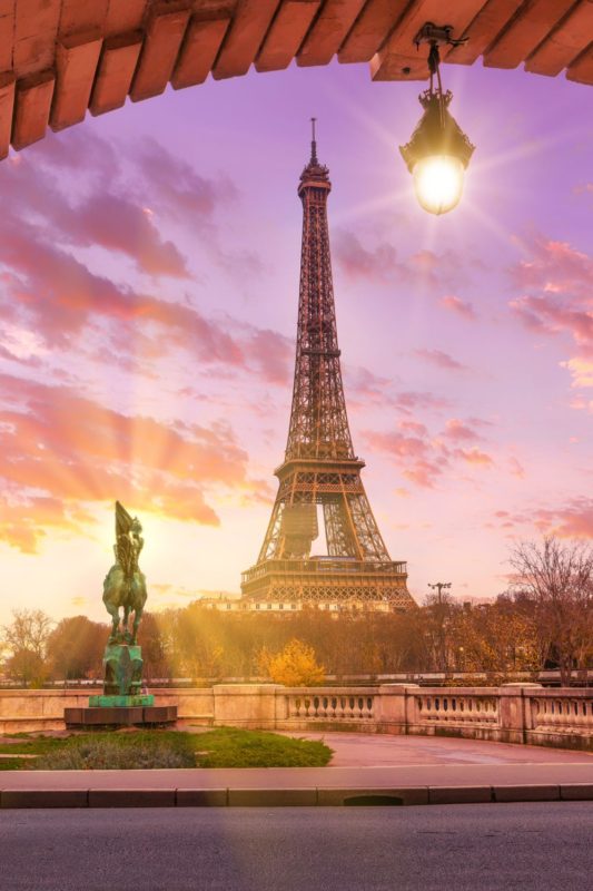 Pont de Bir hakeim Bridge at sunrise